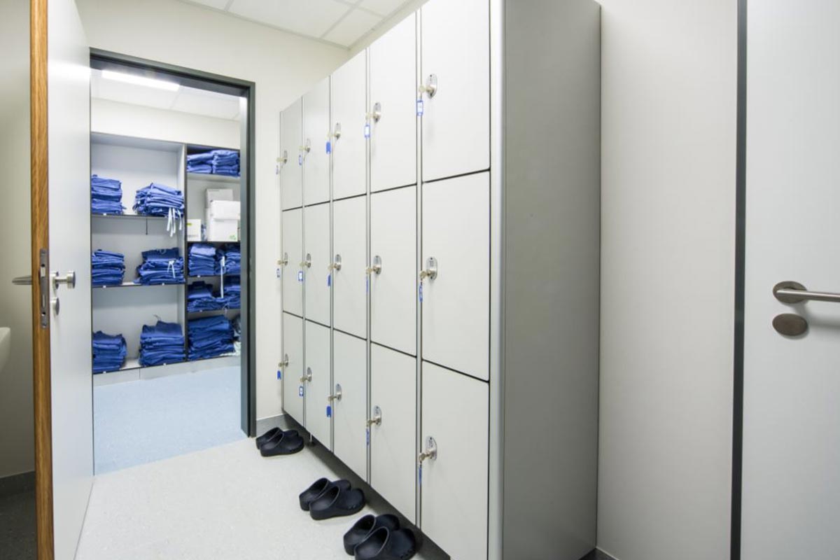 Lockers & Changeroom